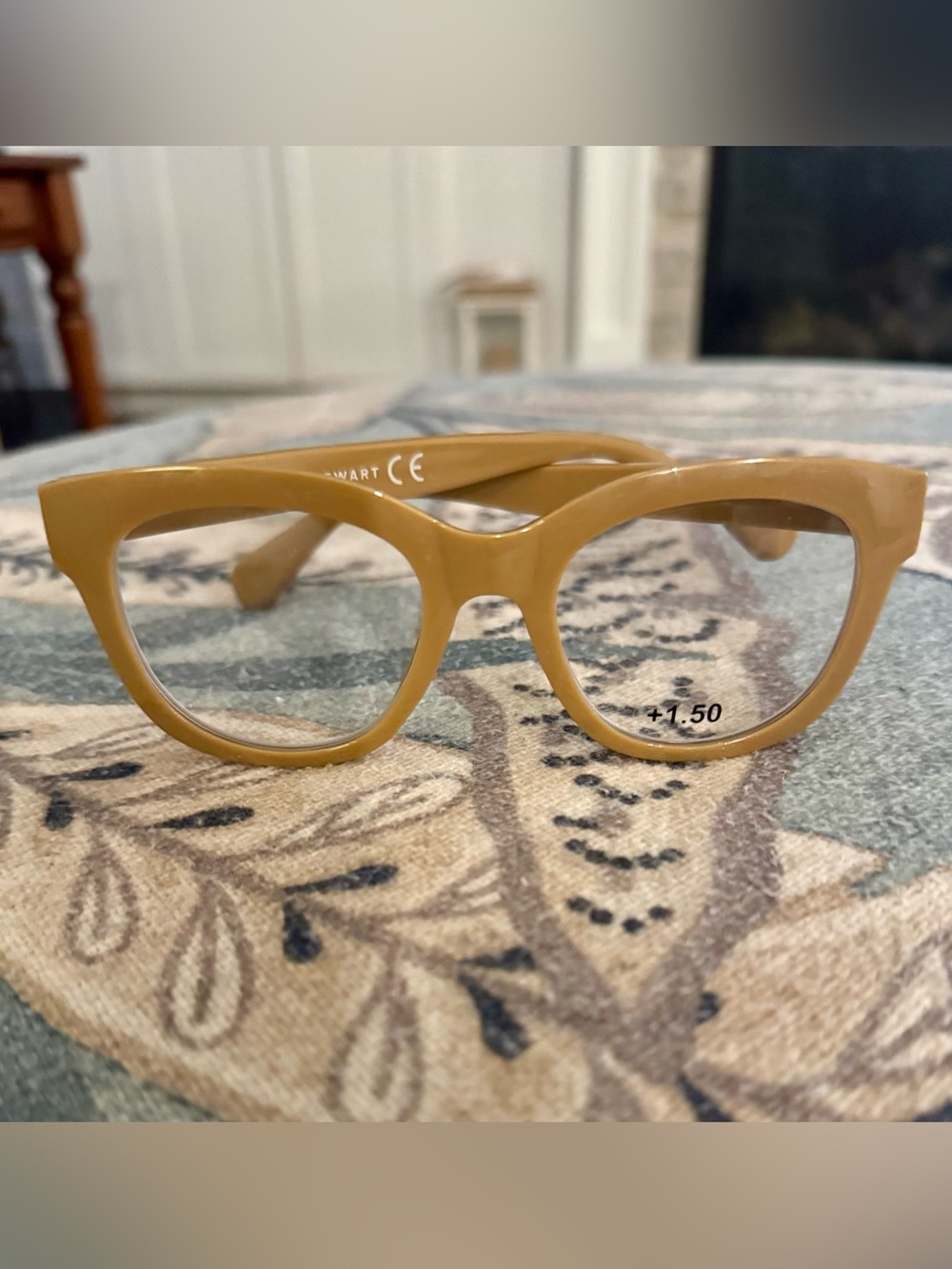 ❤️ Martha Stewart Premium Reading Glasses in Tan 1.5+